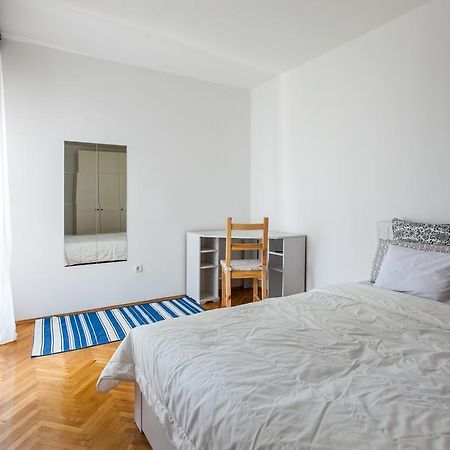 Butterfly Apartment Rijeka Luaran gambar